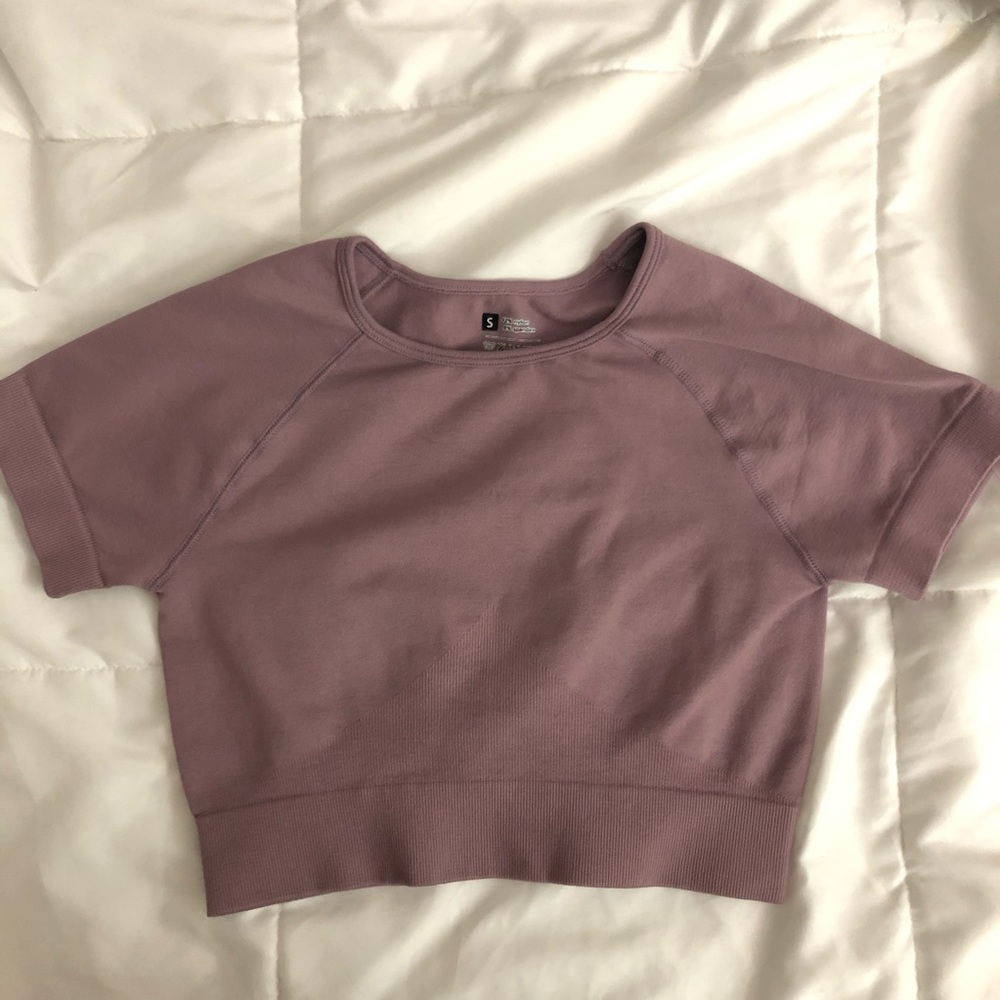 Seamless workout crop top